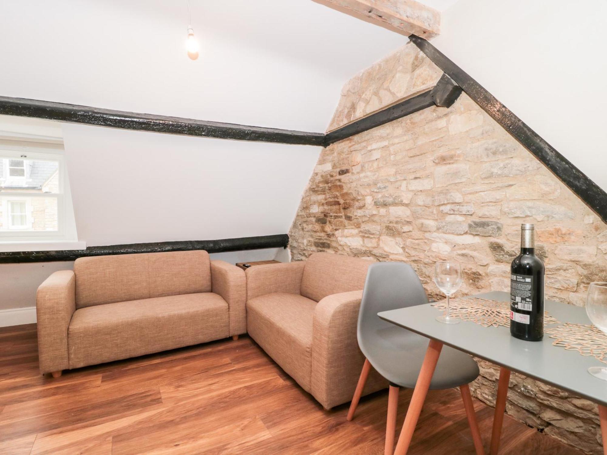 סוואנאייג' Purbeck Hotel Apartments - Flat 5 מראה חיצוני תמונה