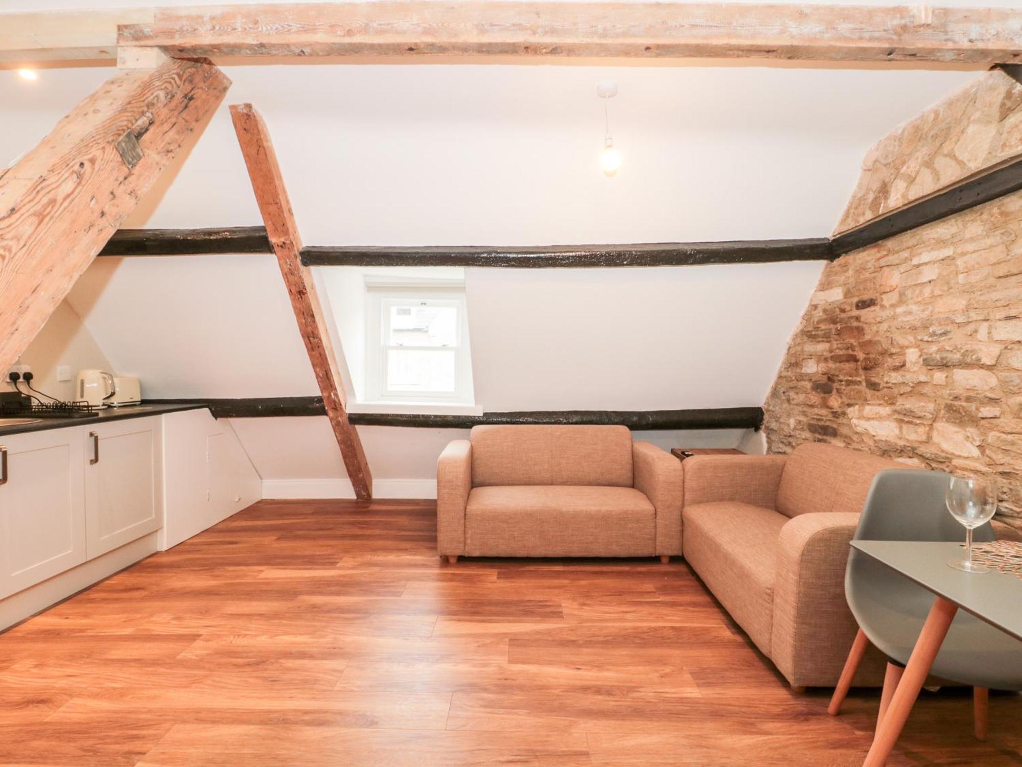 סוואנאייג' Purbeck Hotel Apartments - Flat 5 מראה חיצוני תמונה