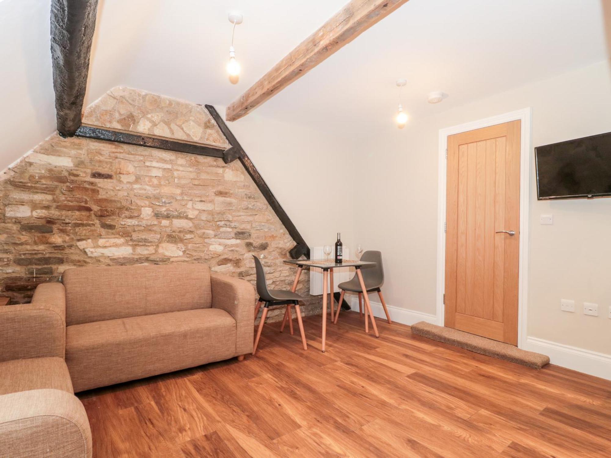 סוואנאייג' Purbeck Hotel Apartments - Flat 5 מראה חיצוני תמונה